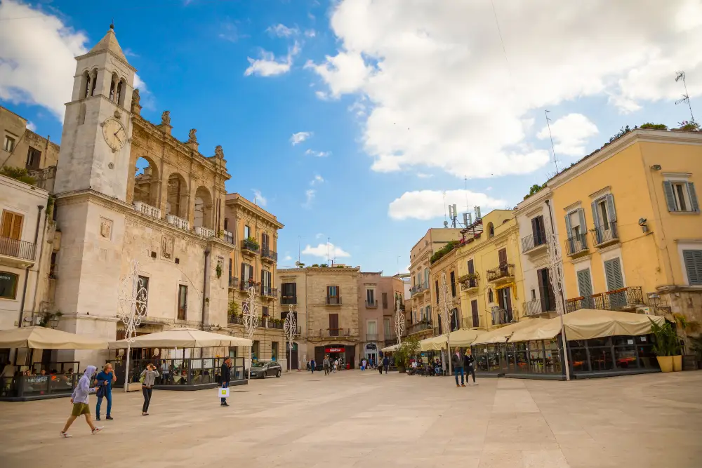 piazza mercantile bari vecchia