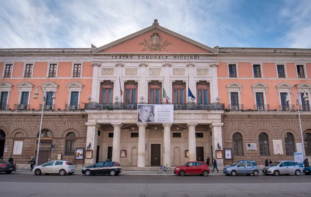 teatro comunale piccinni bari 1